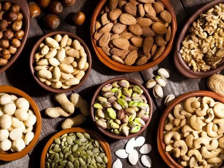 photo d'aliments qui contiennet de la l tyrosine, un acide aminé nootropique très efficace pour ses bienfaits sur la productivité, les cheveux, en gélules ou en capsules